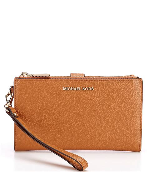 iphone 7 hoes michael kors|Michael Kors Adele Double Zip Leather iPhone 7 Plus Wristlet .